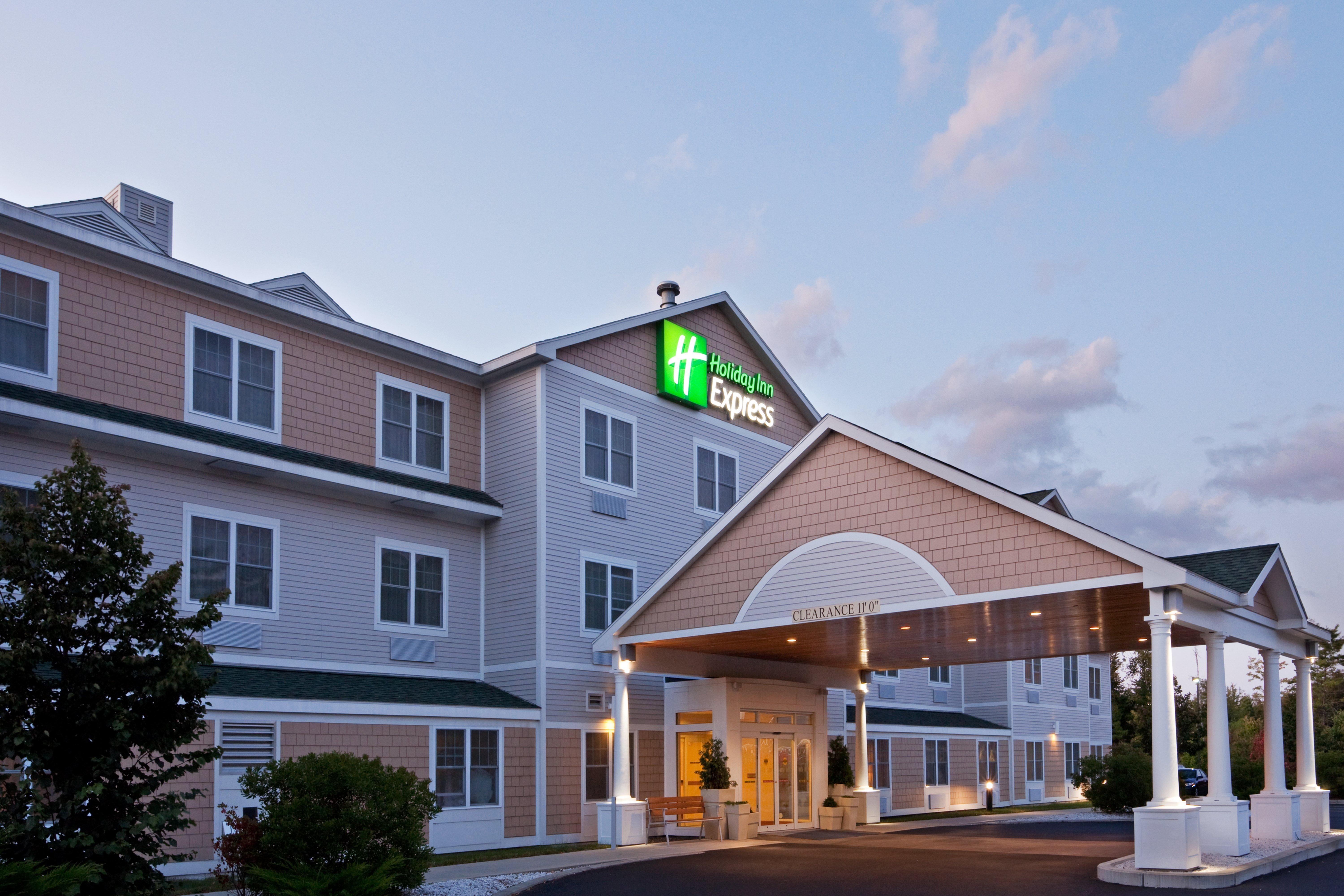 Holiday Inn Express Hotel & Suites Freeport, An Ihg Hotel Exterior foto