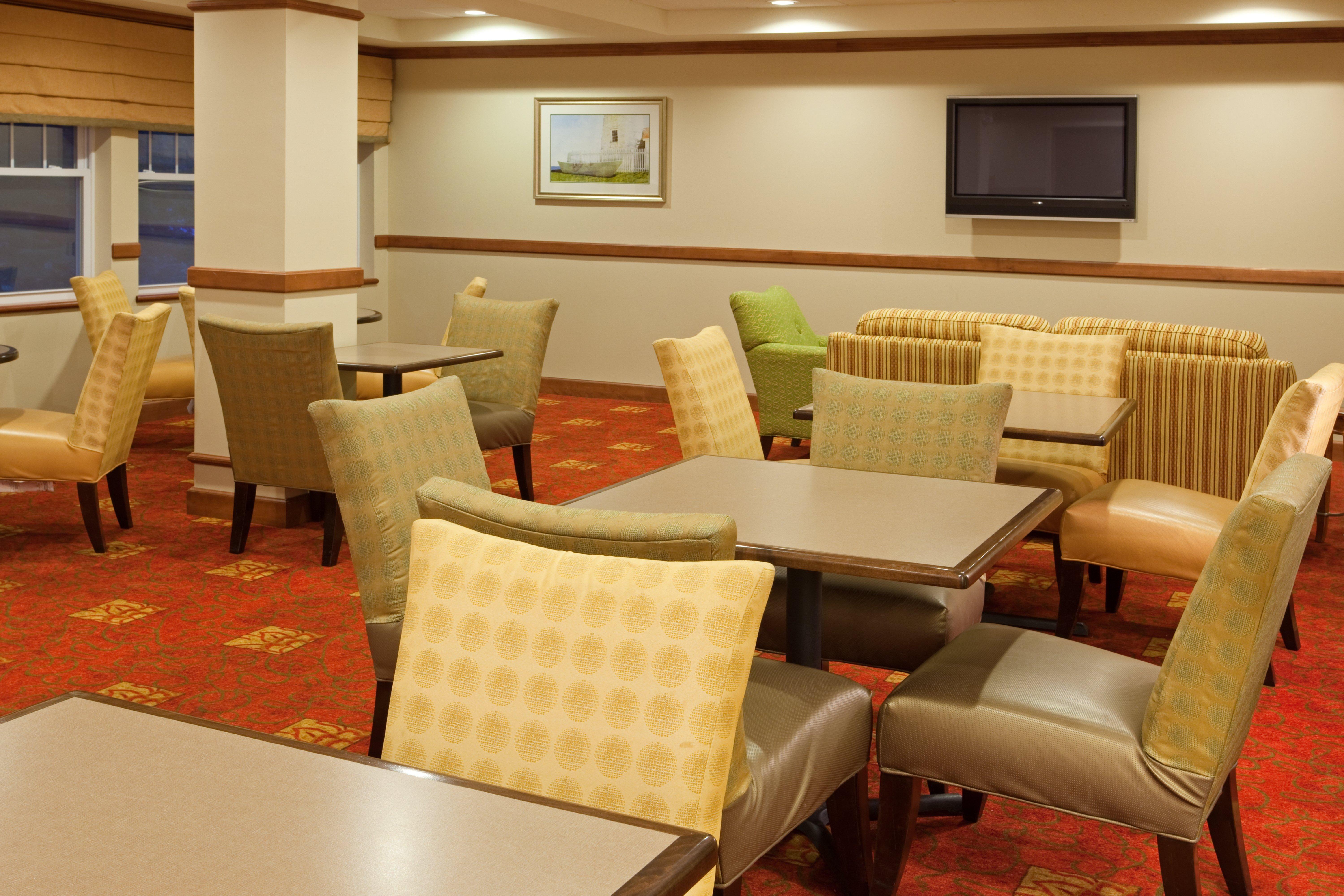 Holiday Inn Express Hotel & Suites Freeport By Ihg Exterior foto