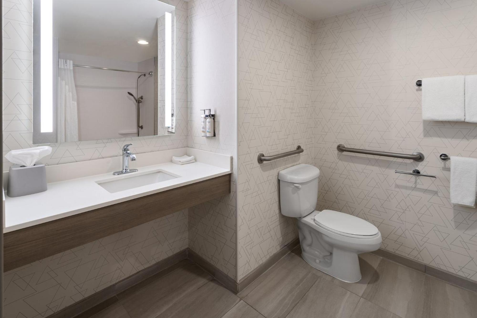Holiday Inn Express Hotel & Suites Freeport By Ihg Exterior foto