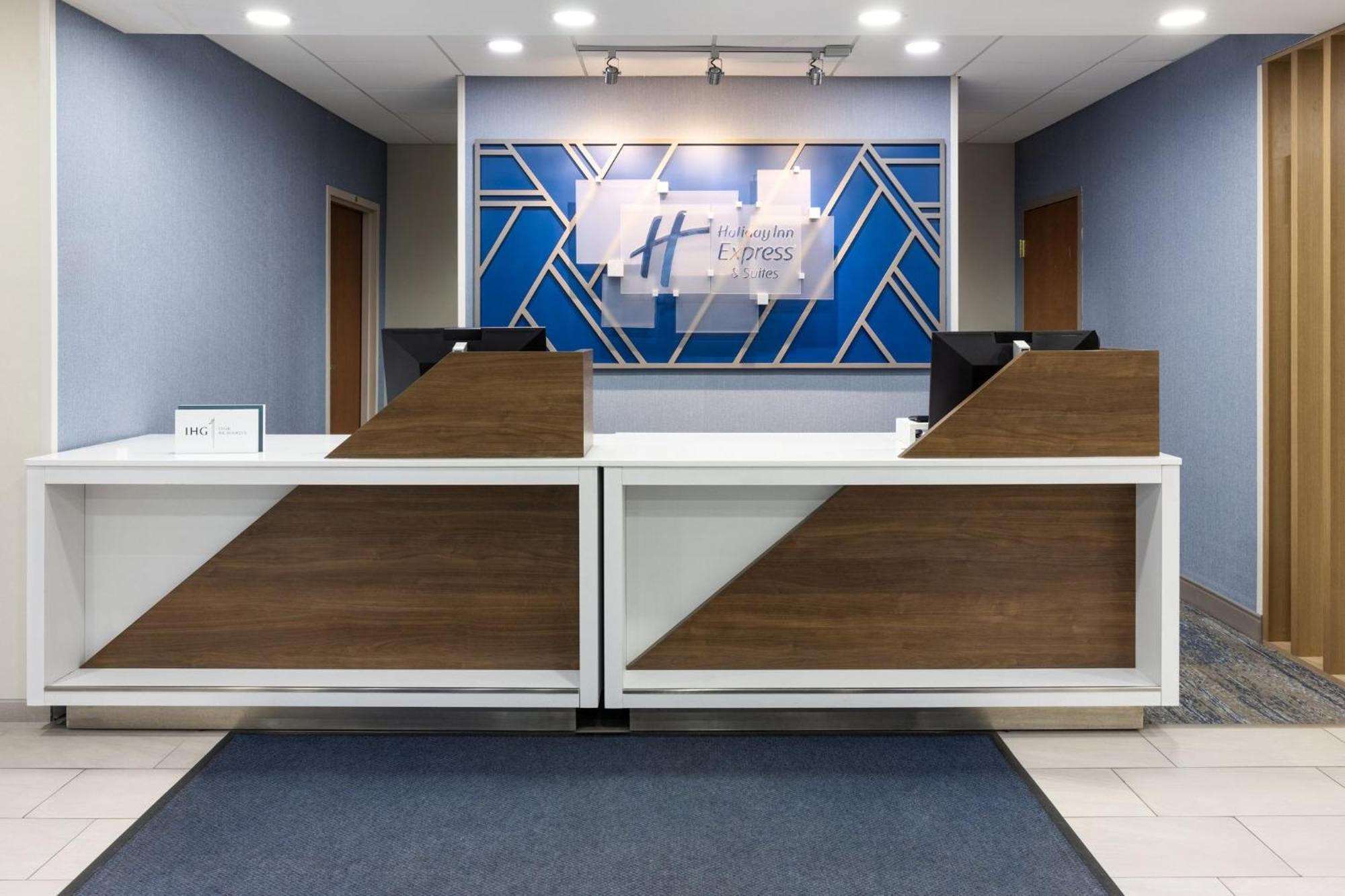 Holiday Inn Express Hotel & Suites Freeport By Ihg Exterior foto