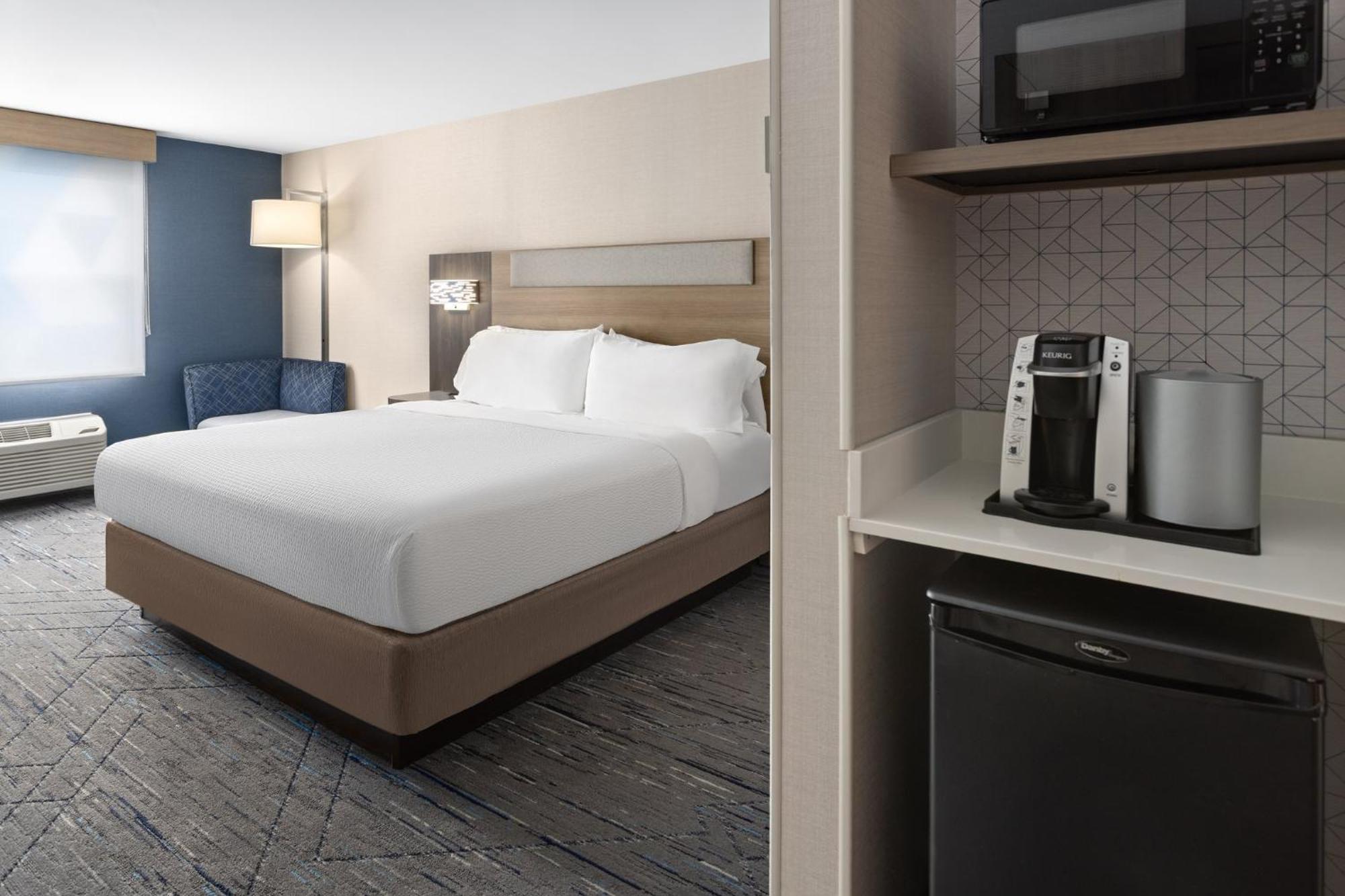 Holiday Inn Express Hotel & Suites Freeport By Ihg Exterior foto
